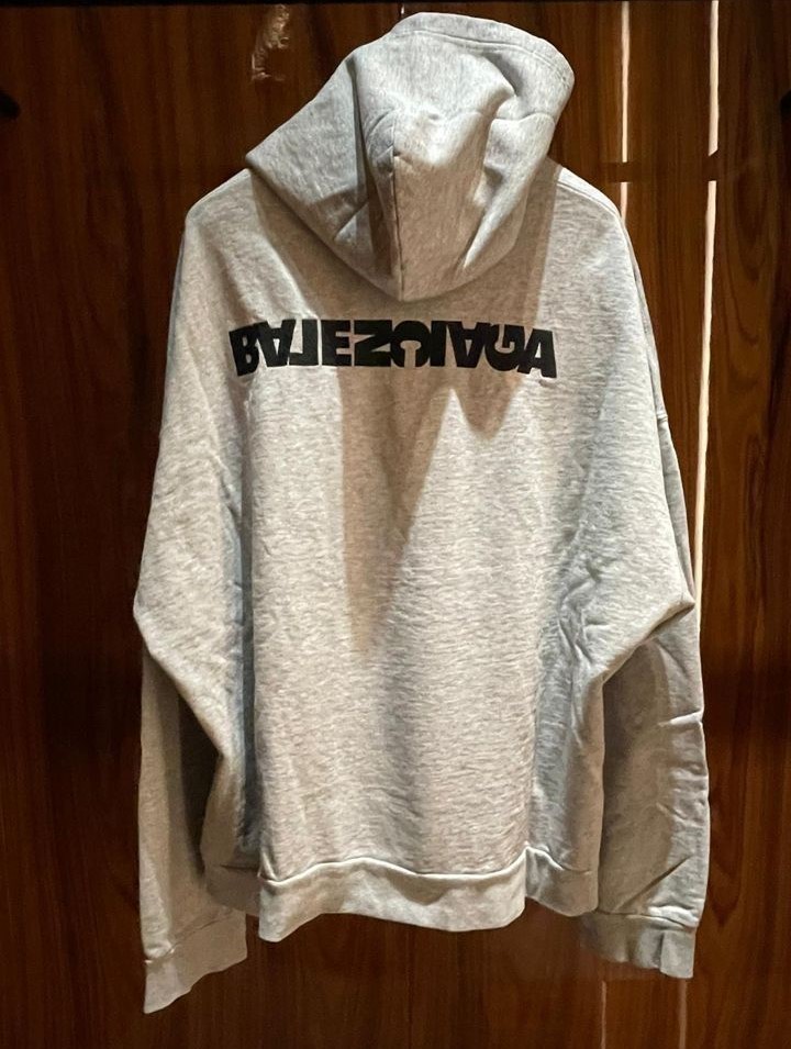 BALENCIAGA  |Men's turn wide fit hoodie in grey