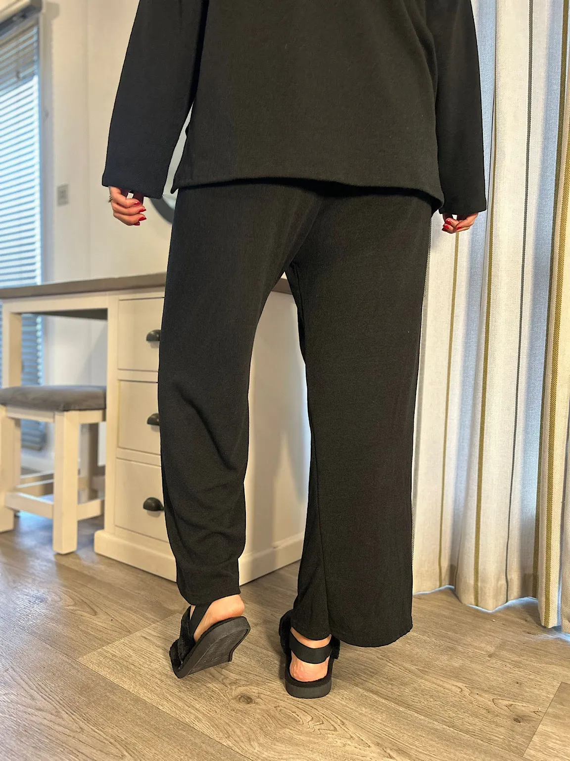 Black Wide Leg Relaxed Trousers