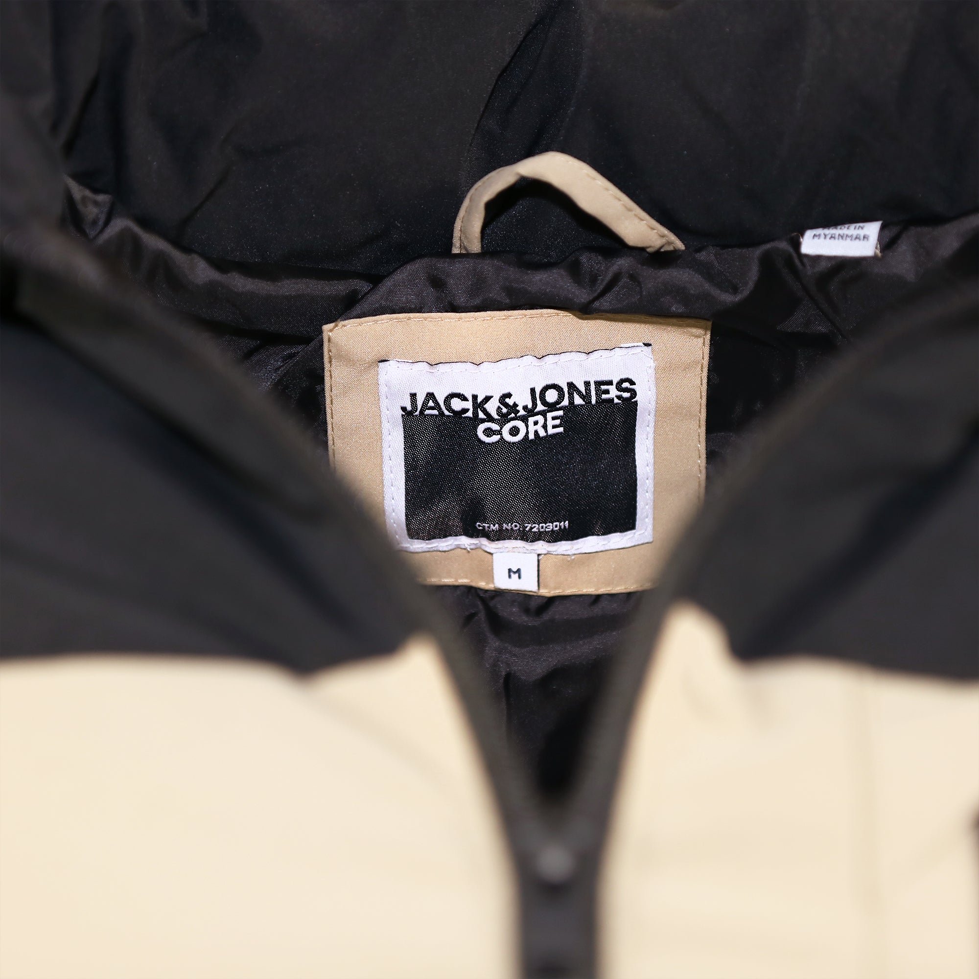 Jack And Jones Dune Puffer Jacket With Hidden Pocket | Black and Tan Puffer Jacket