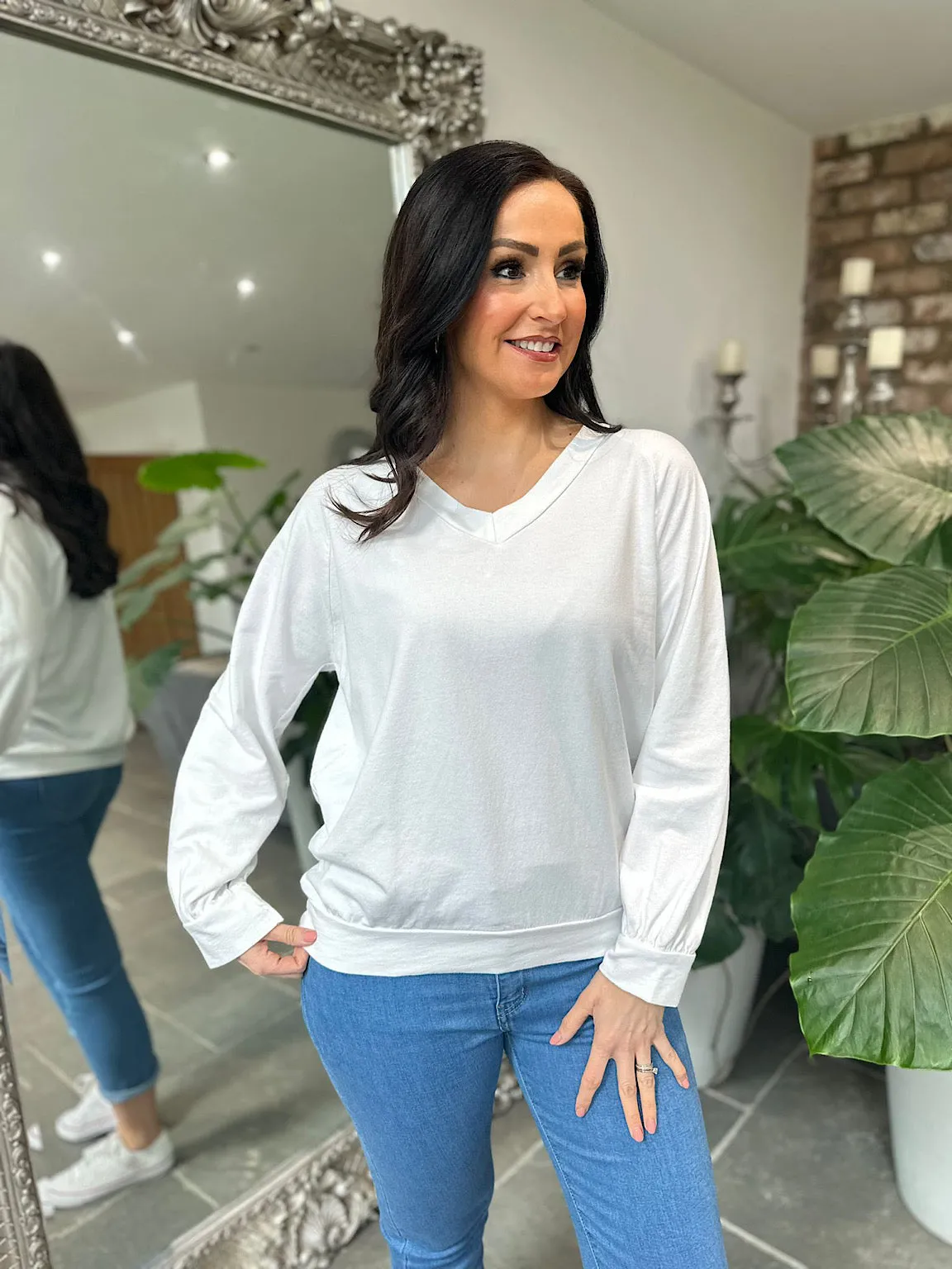 White V Neck Sweatshirt Reema 2