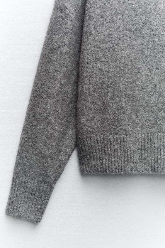 ZARA  |SOFT KNIT SWEATER